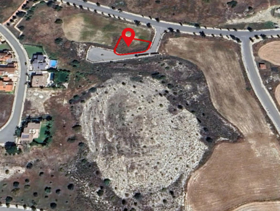 Земля в Никосии