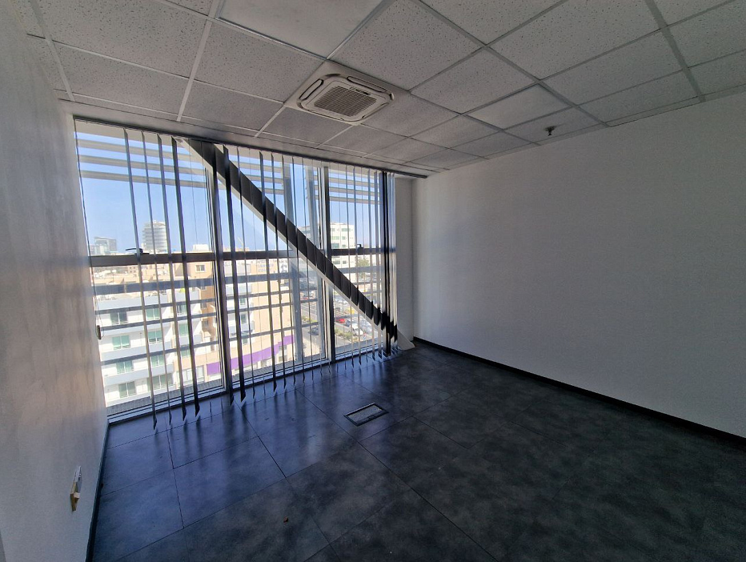 Офис на Кипре