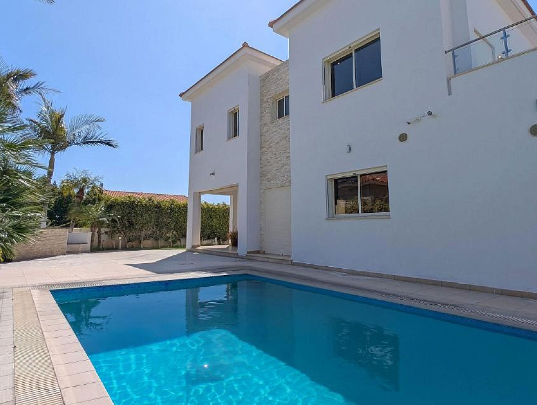 Villa in Limassol