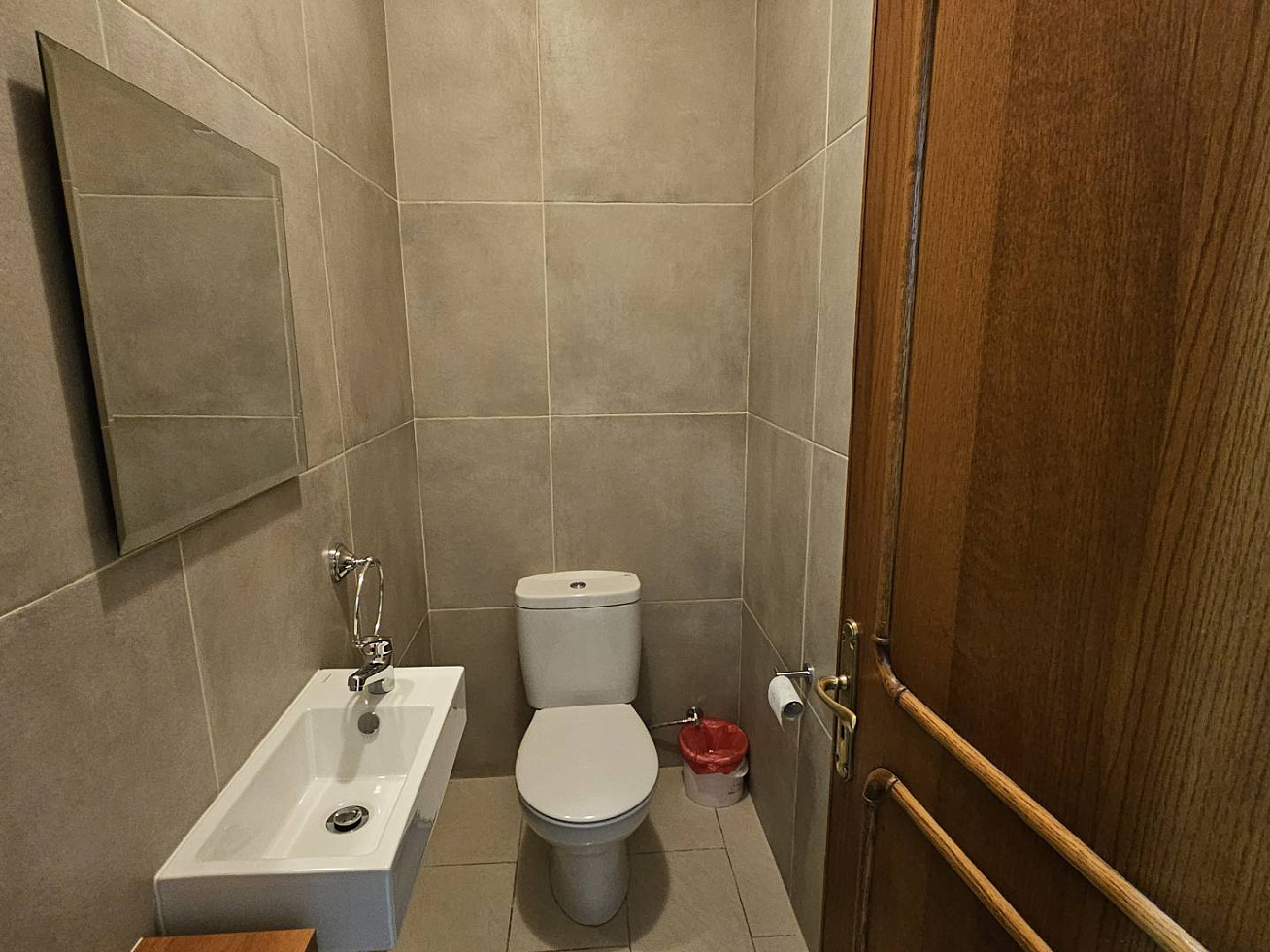 Photo 12