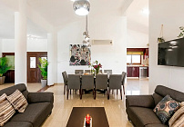 Villa, 6 bedrooms — 21