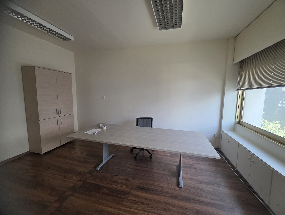 Фото 52 Офис в Никосии