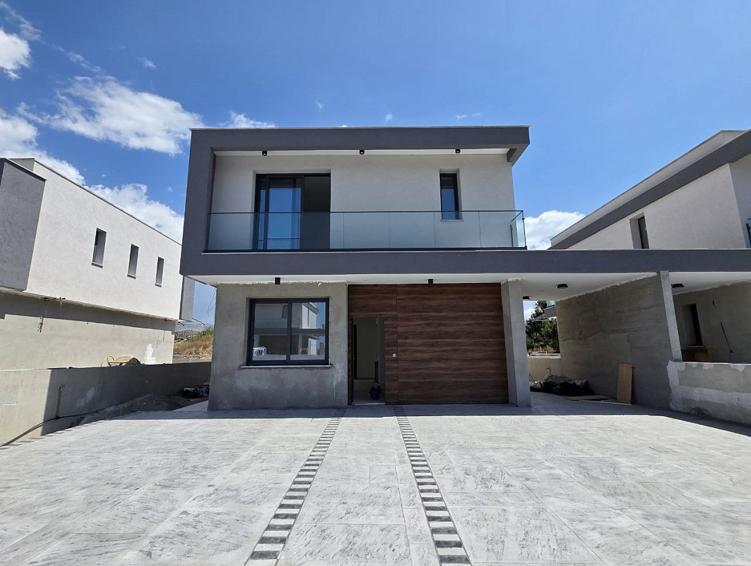 New villa in Limassol