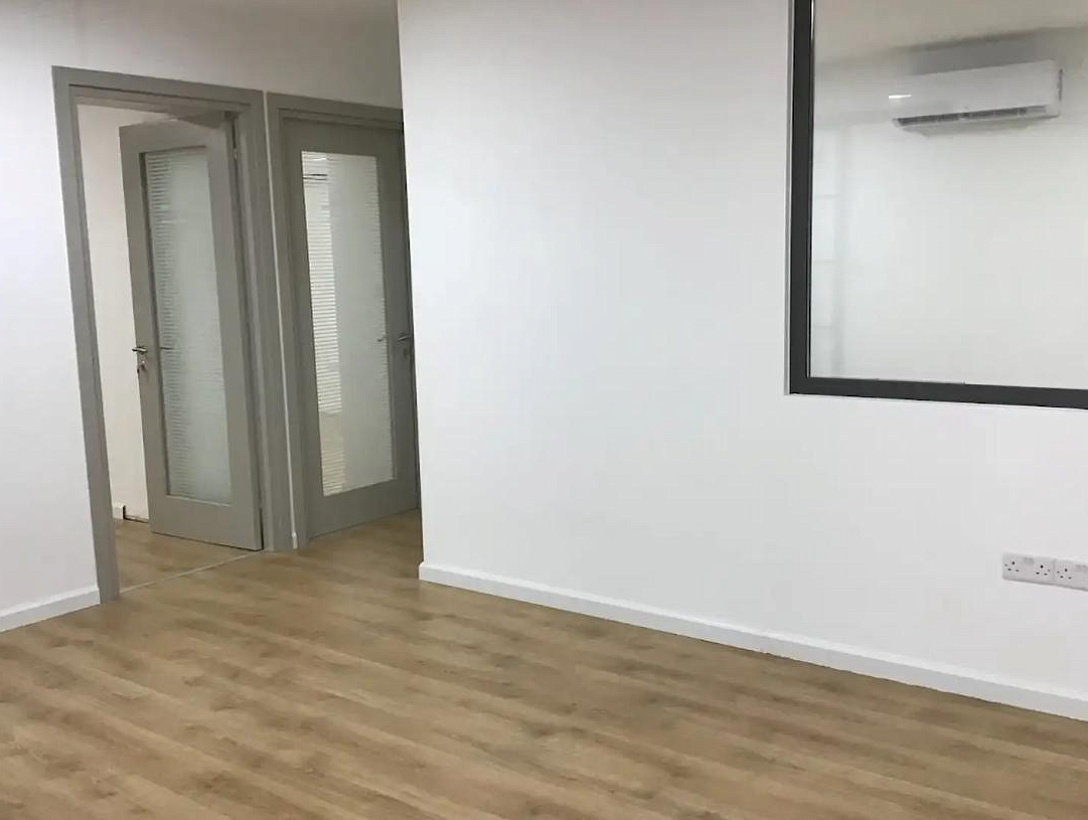 Офис на Кипре