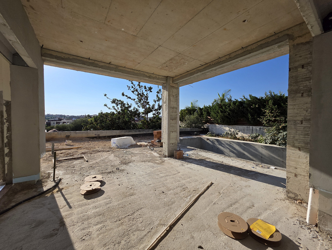 New villa in Limassol