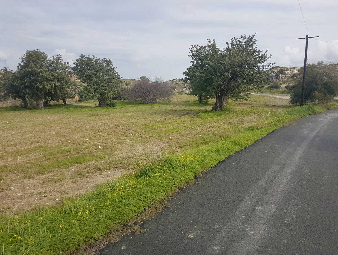 Land in Larnaca