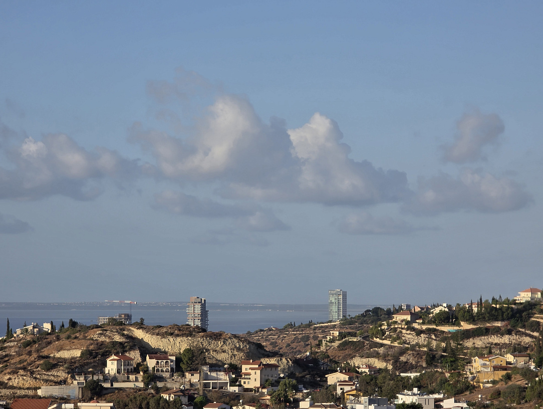 Земля в Лимассоле