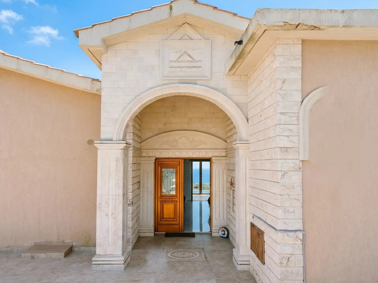Villa, 6 bedrooms — 15