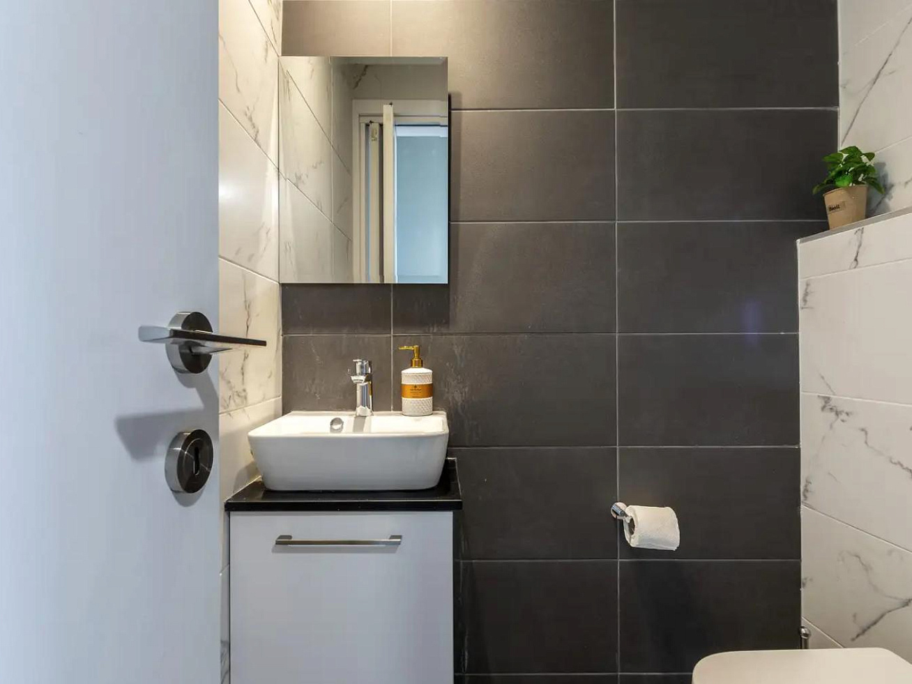 Apartment, 2 bedrooms — 8