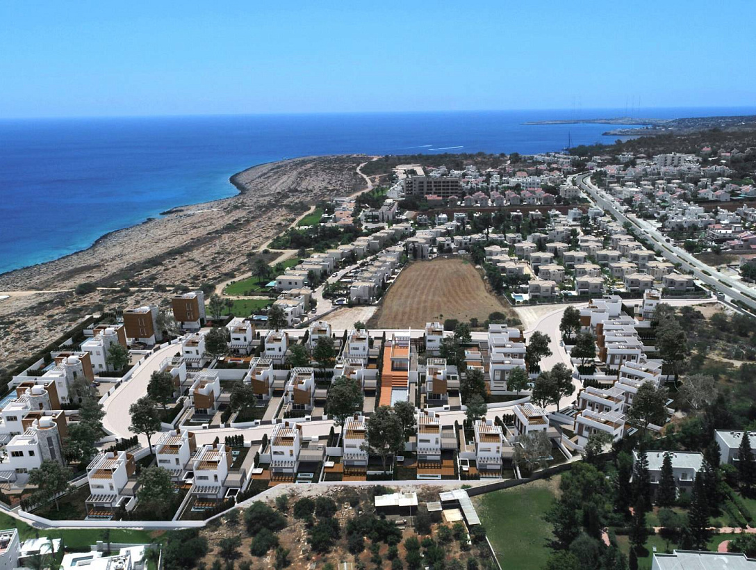 Land in Famagusta