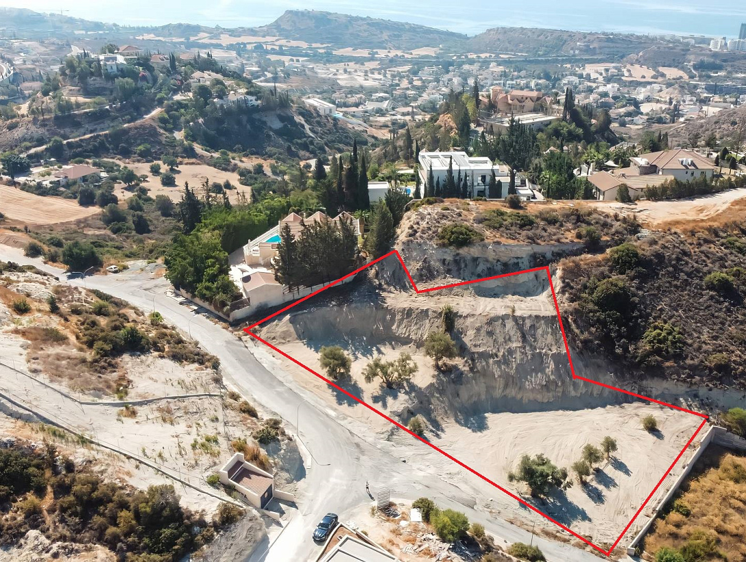 Land in Limassol