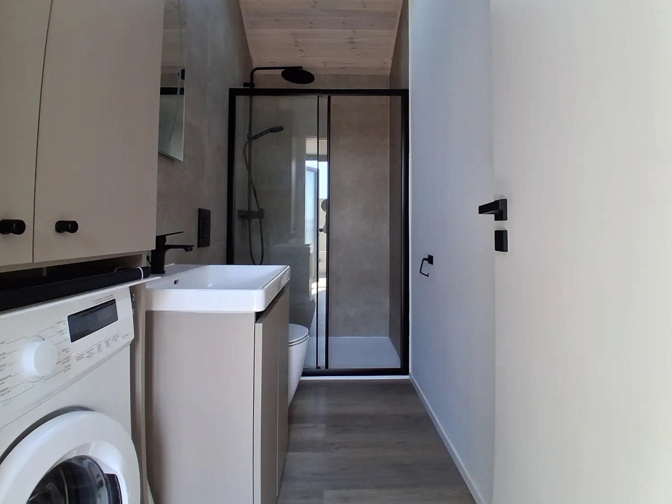 Photo 7