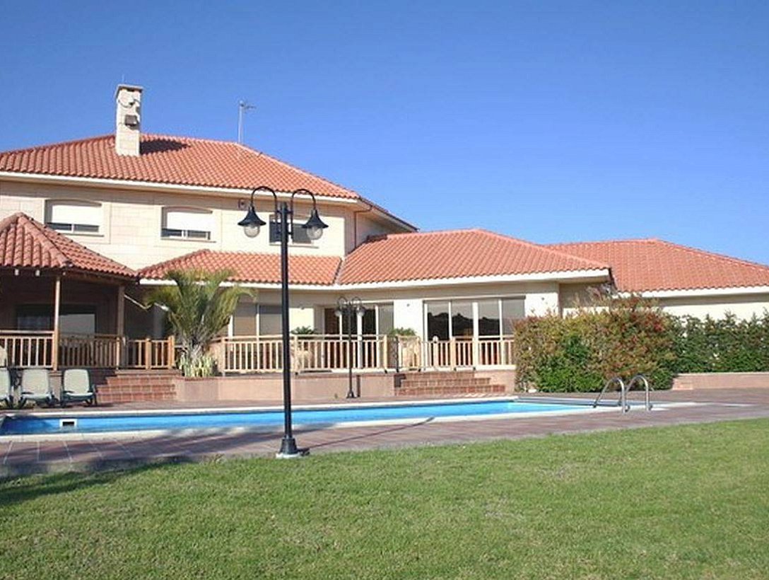 New villa in Limassol