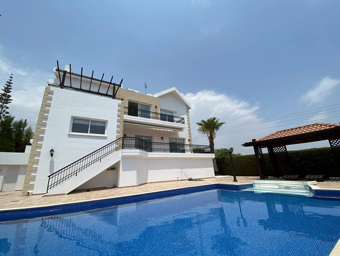 Villa in Limassol