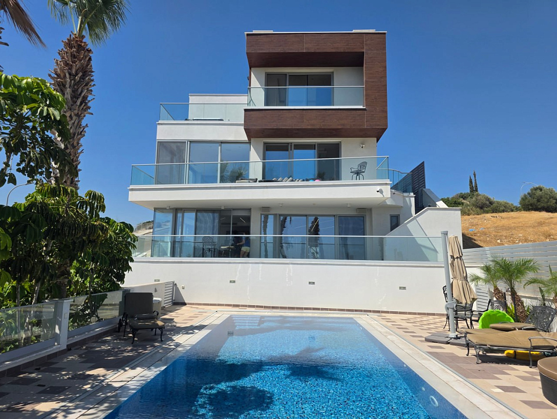 Villa in Limassol
