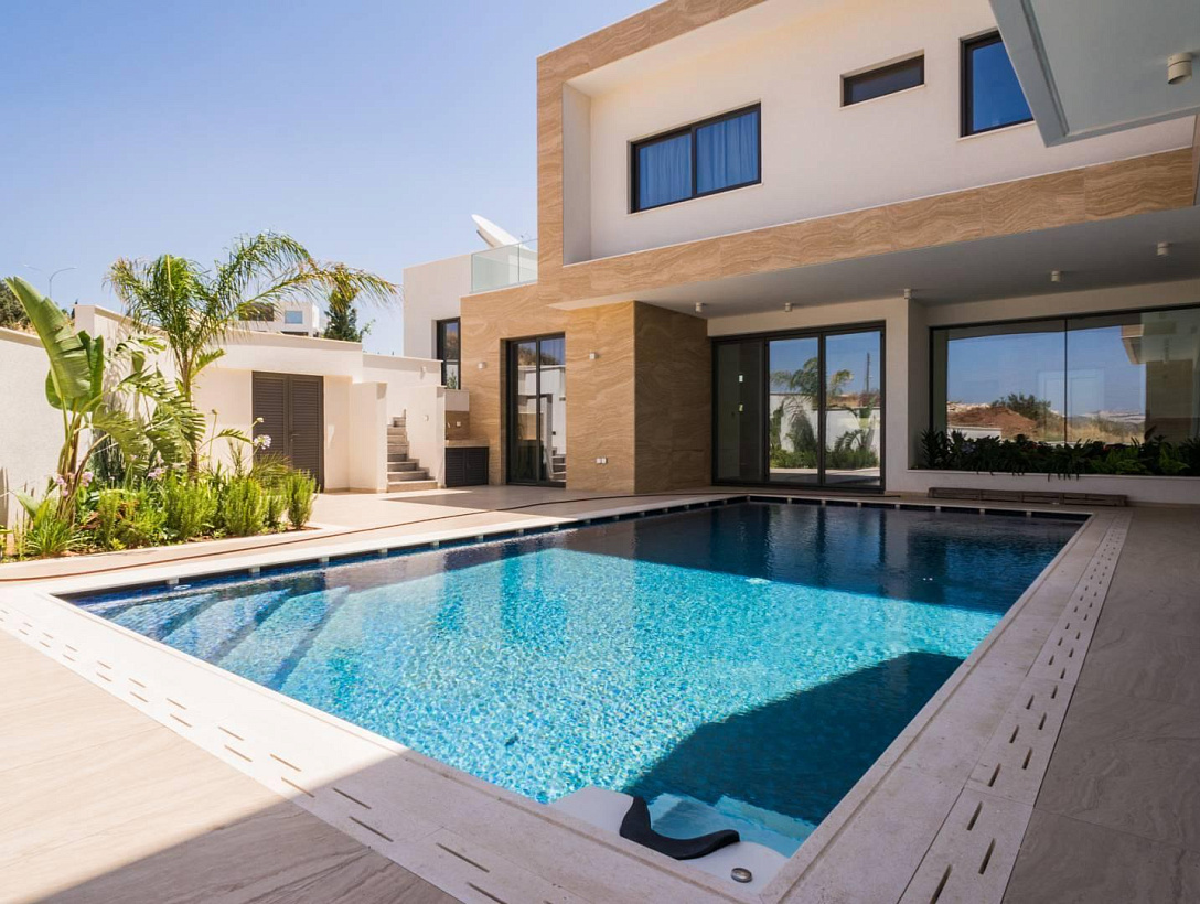 New villa in Limassol
