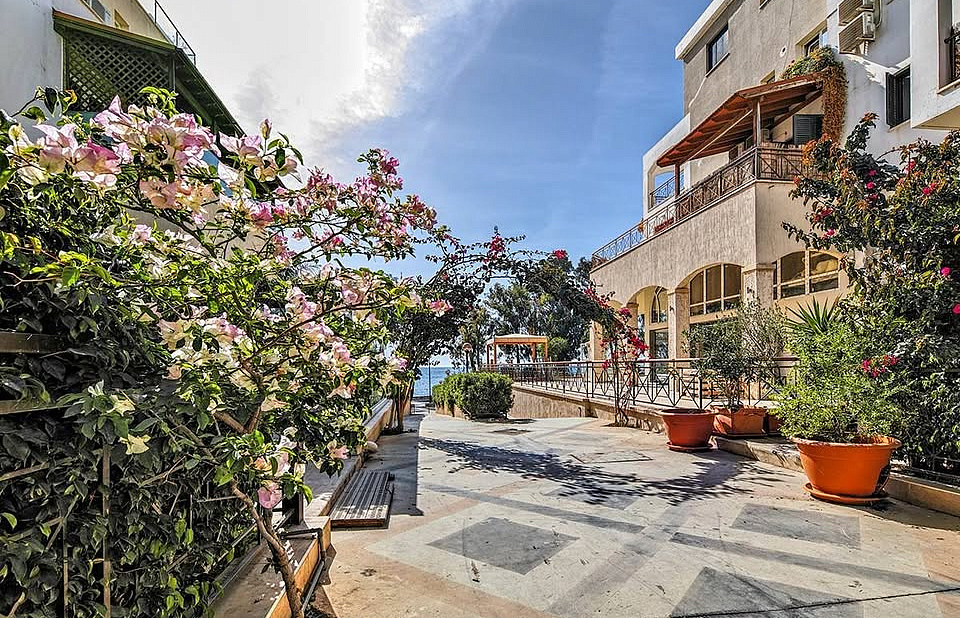 2-bedroom villa in Potamos Germasogeias, Limassol