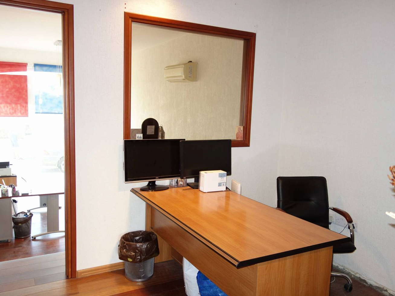 Photo 8