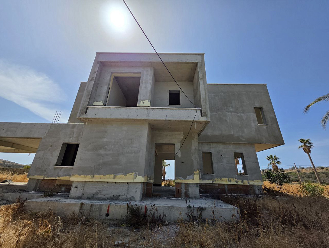 New villa in Limassol