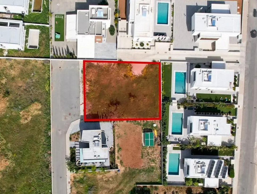 Land in Famagusta