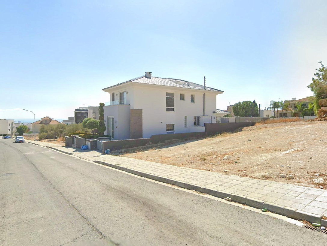 Land in Limassol
