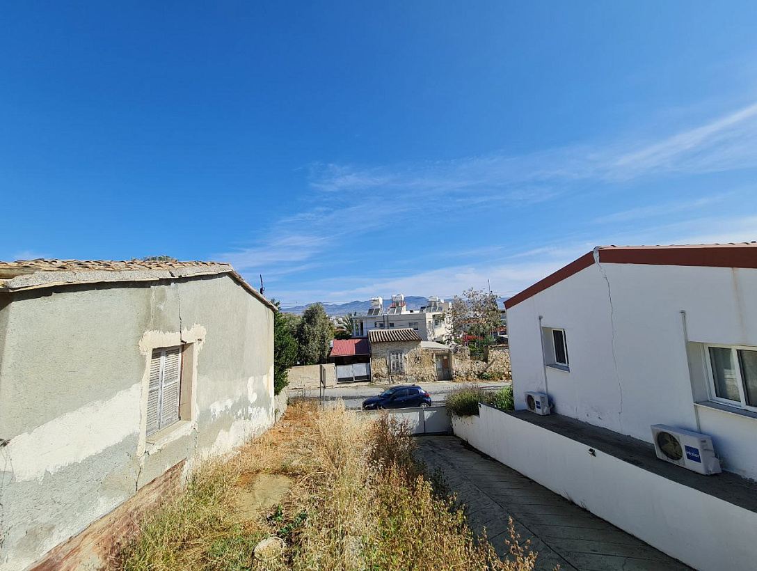 Land in Nicosia