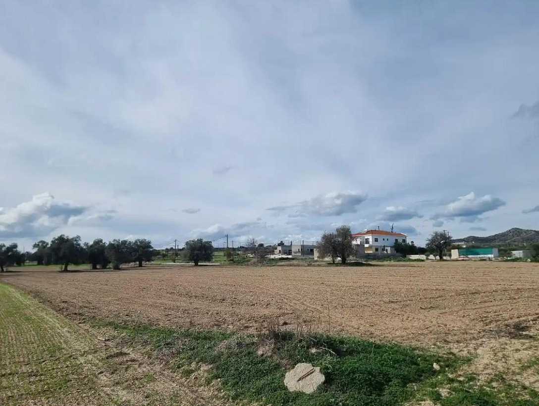 Land in Larnaca