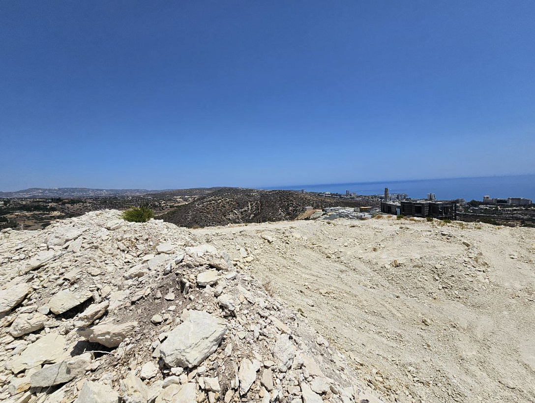 Land in Limassol