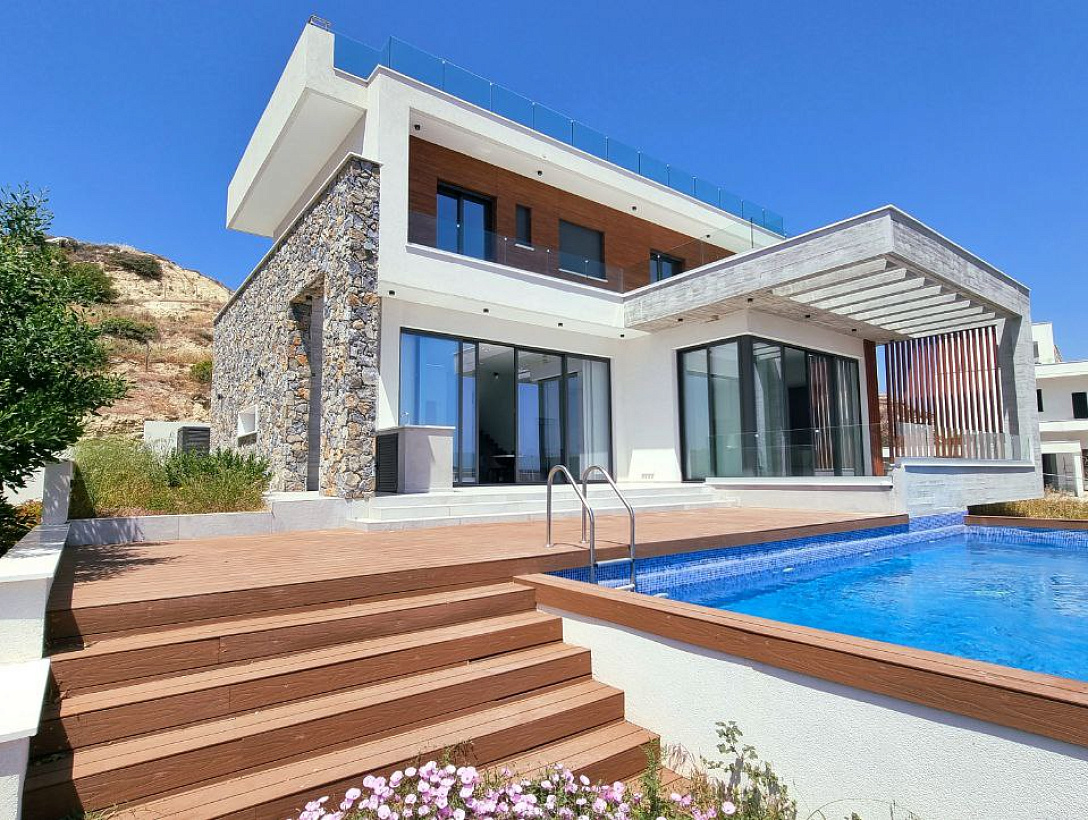 New villa in Limassol