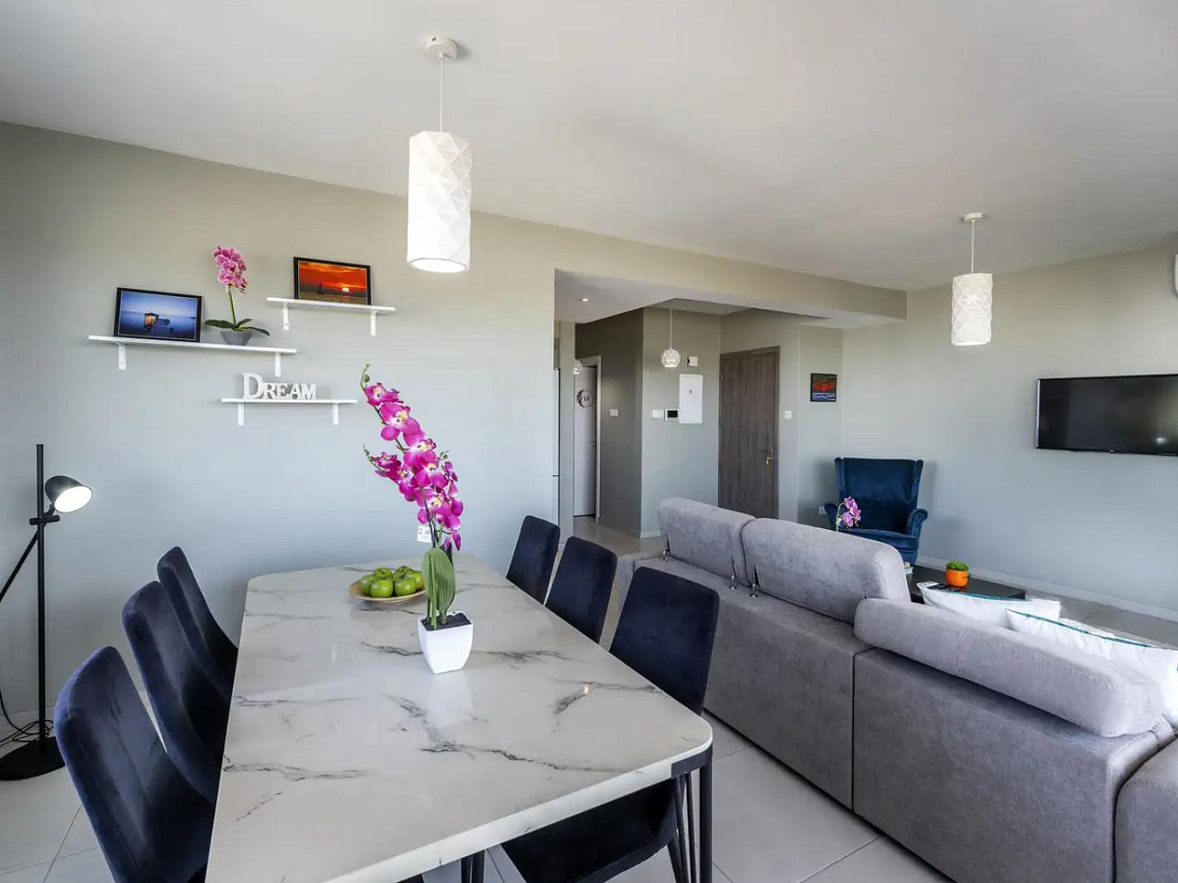 Apartment, 2 bedrooms — 5