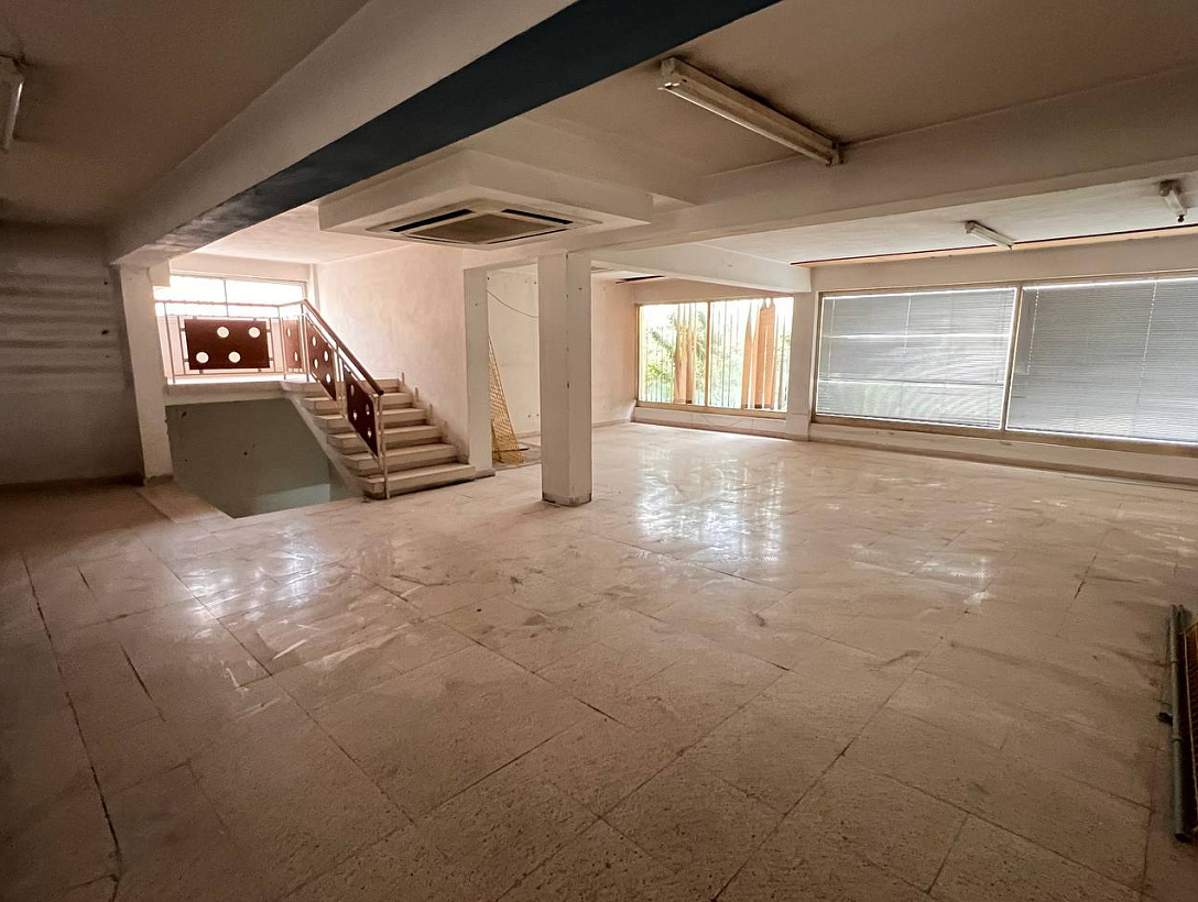 Новое коммерческое здание в Пафосе