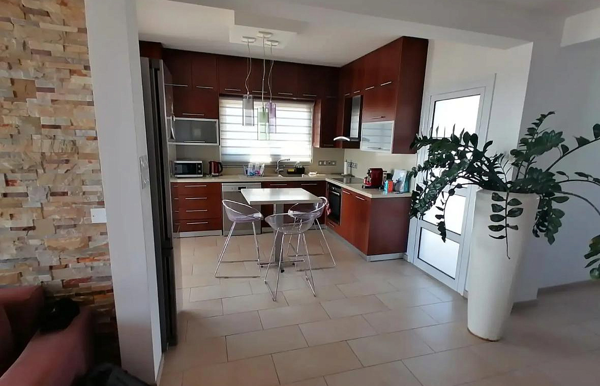3-bedroom apartment in Panthea, Limassol — 5
