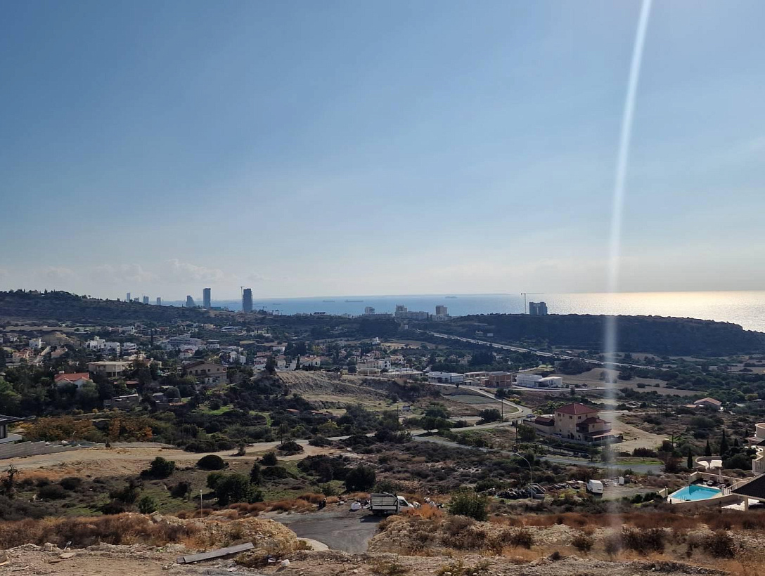 Земля в Лимассоле