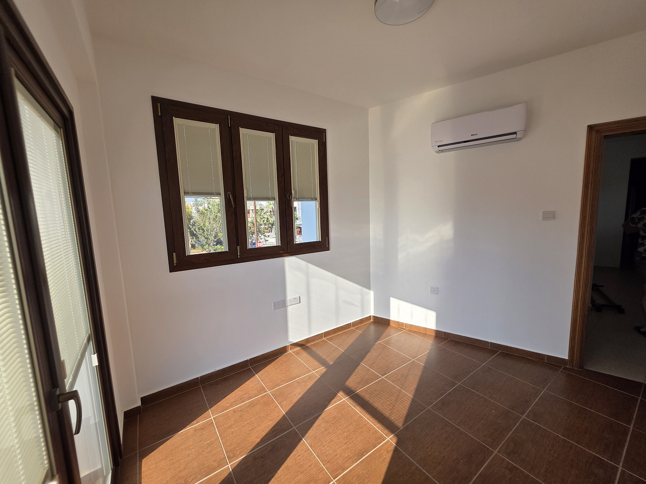 Villa, 6 bedrooms — 8
