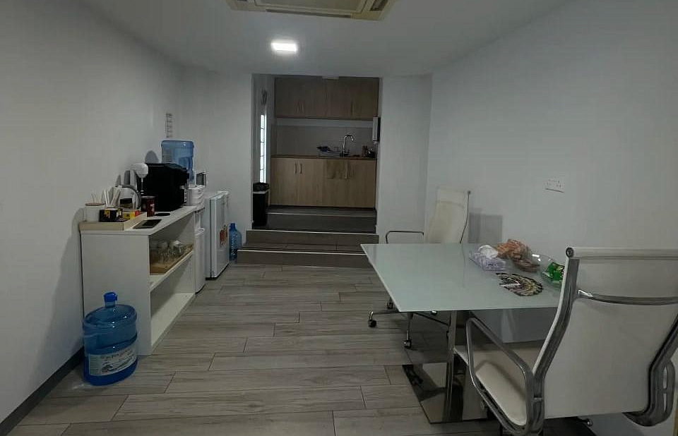 Photo 12