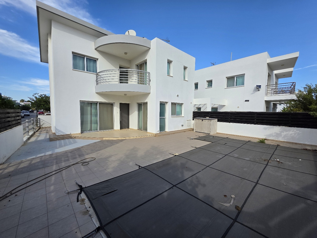 Дом в Ларнаке