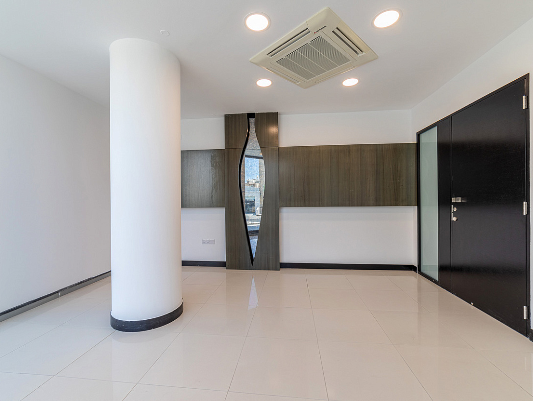 Офис на Кипре