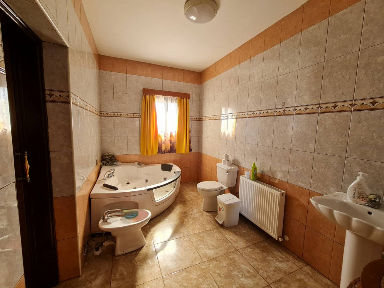 Photo 16