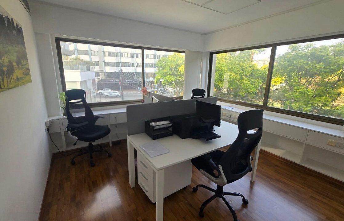 Photo 6