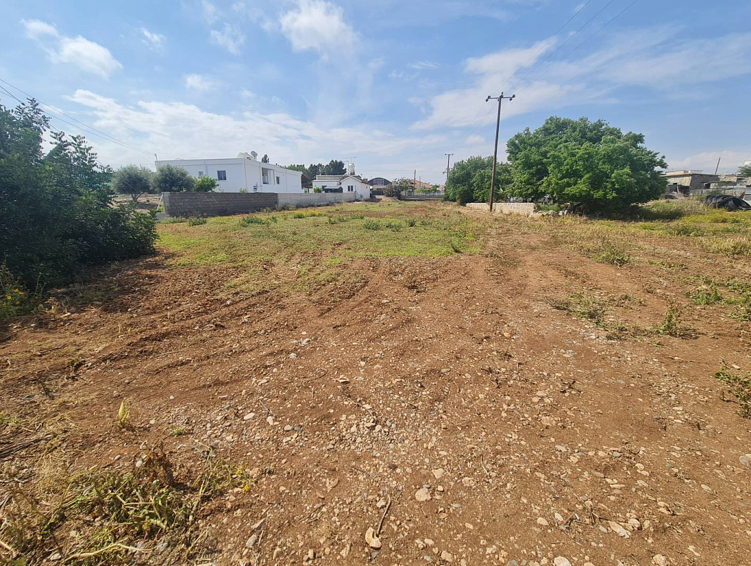 Land in Larnaca