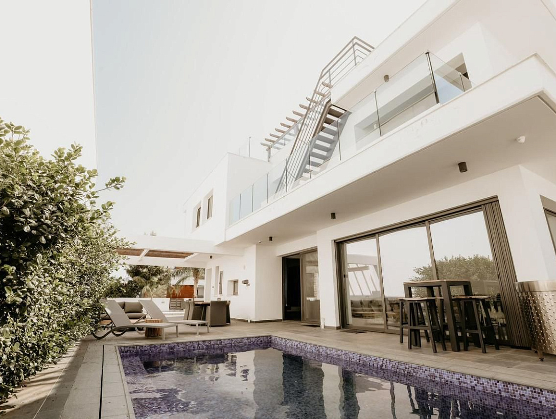 New villa in Larnaca