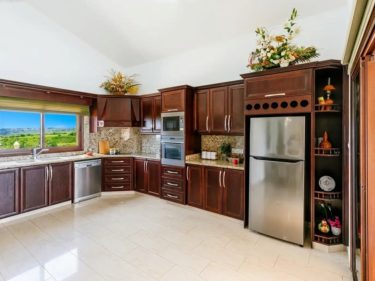 Villa, 6 bedrooms — 7