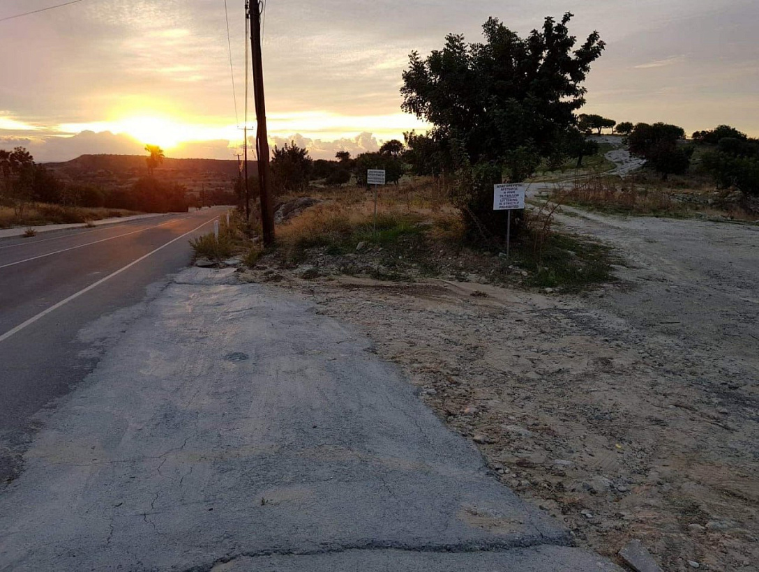 Земля в Лимассоле