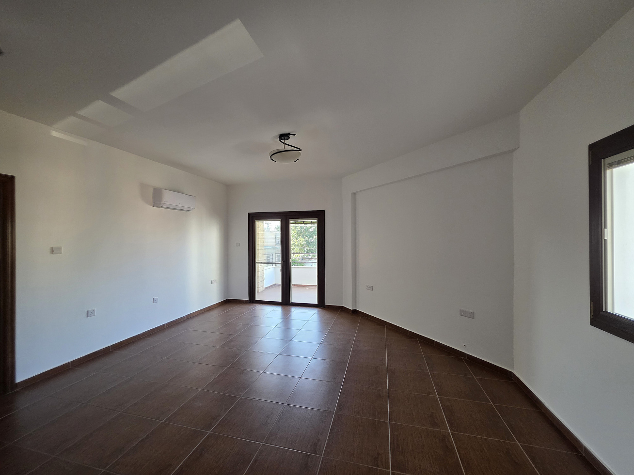 Villa, 6 bedrooms — 10