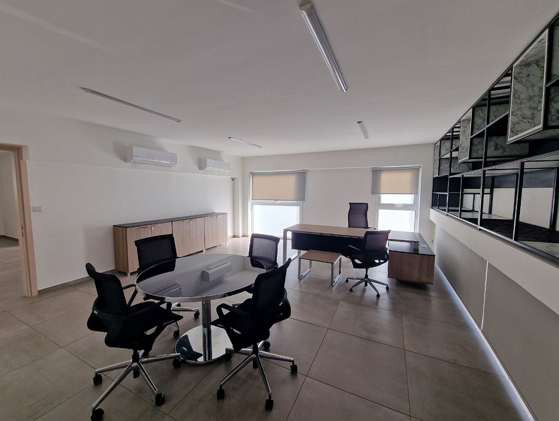 Офис на Кипре