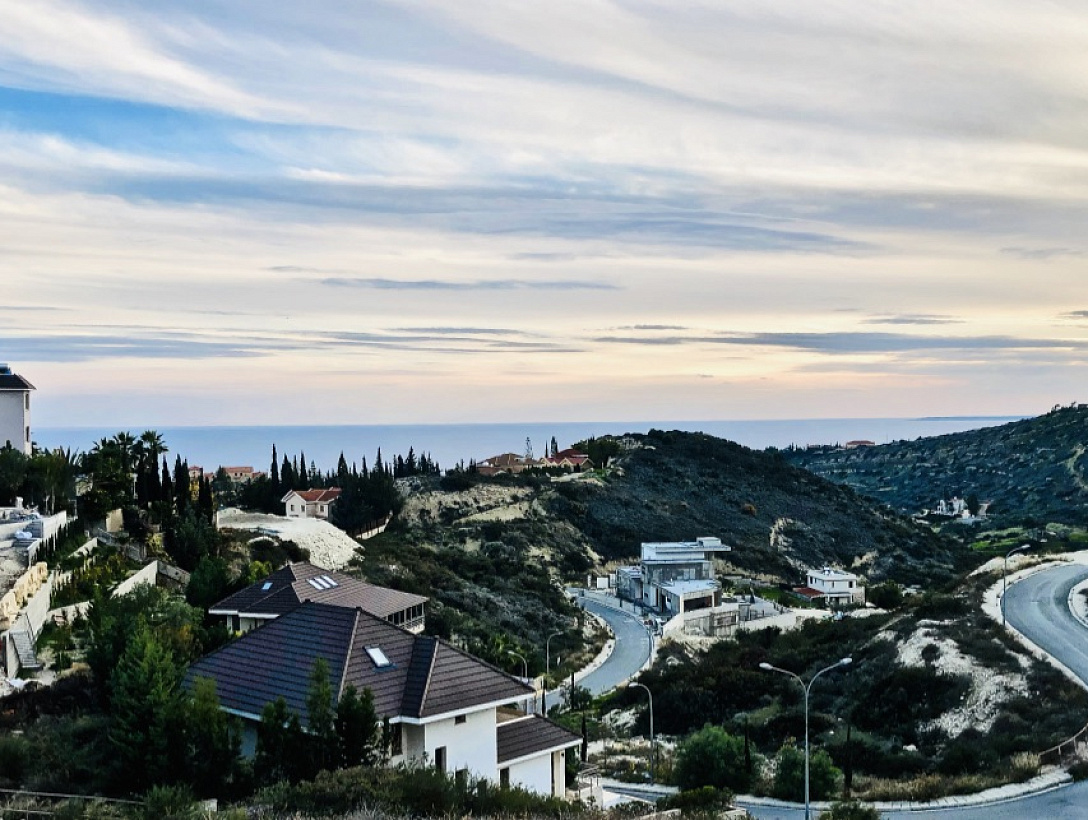 New land in Limassol