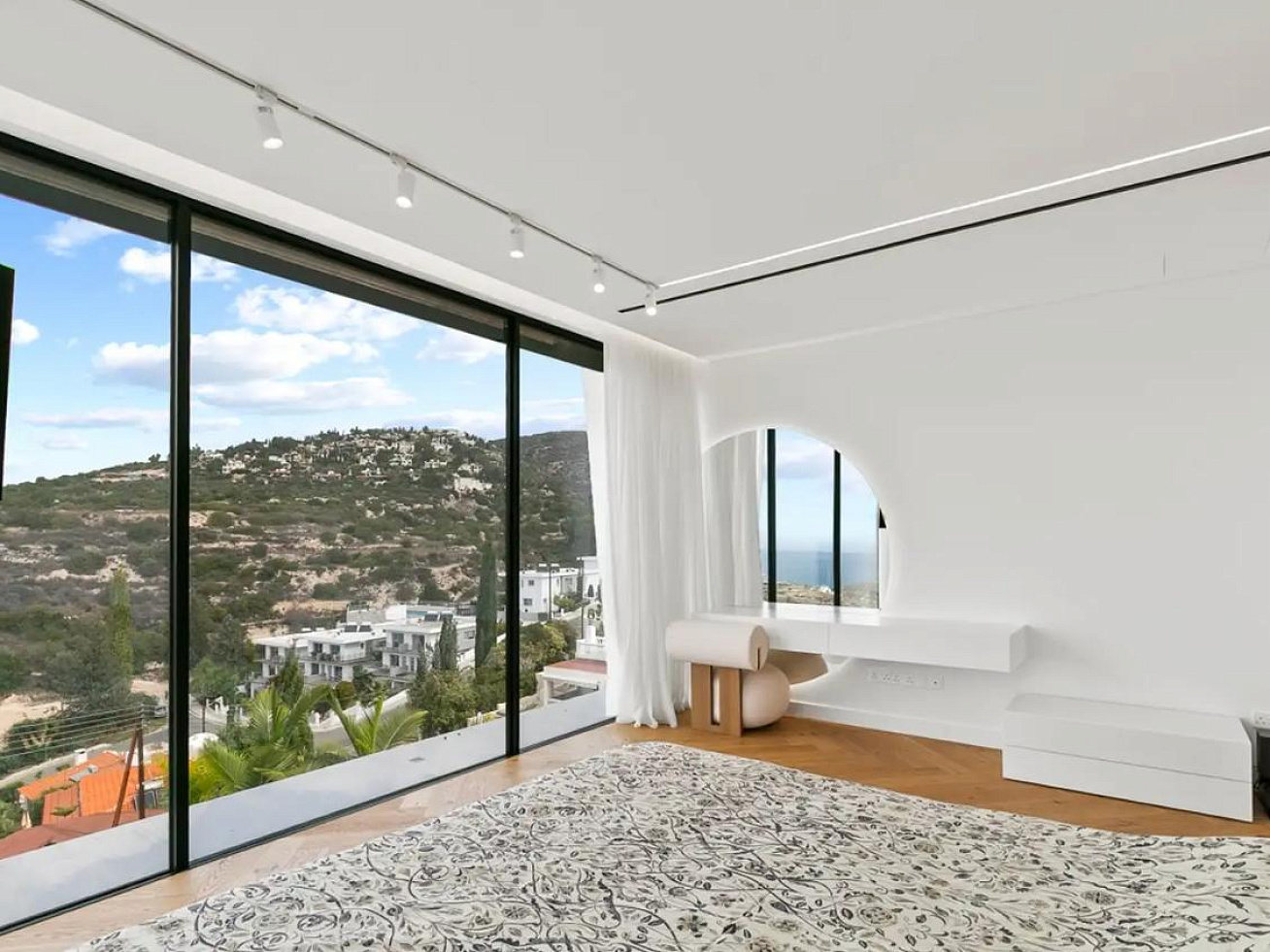 Фото 10 Фото 10