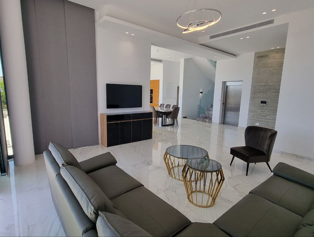 New villa in Limassol