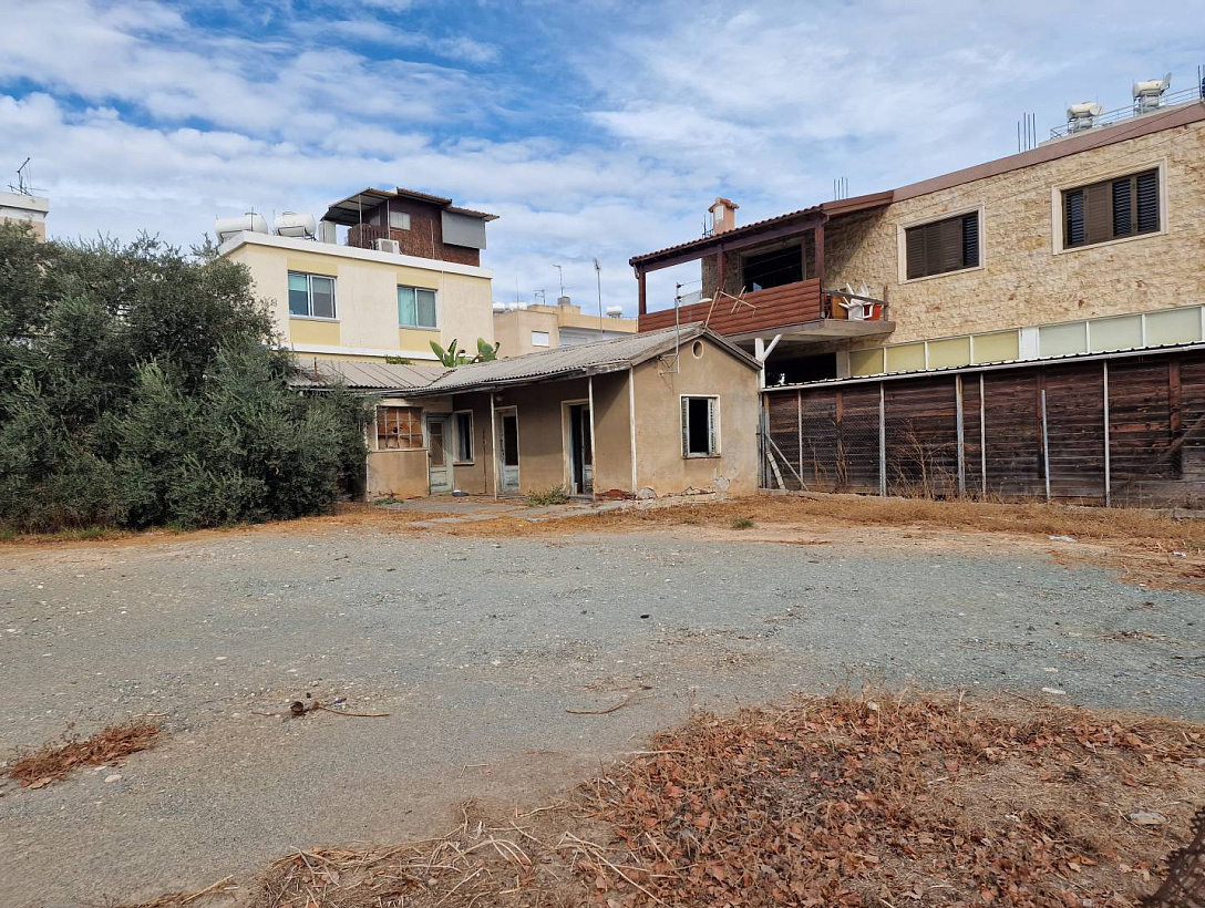 Land in Limassol