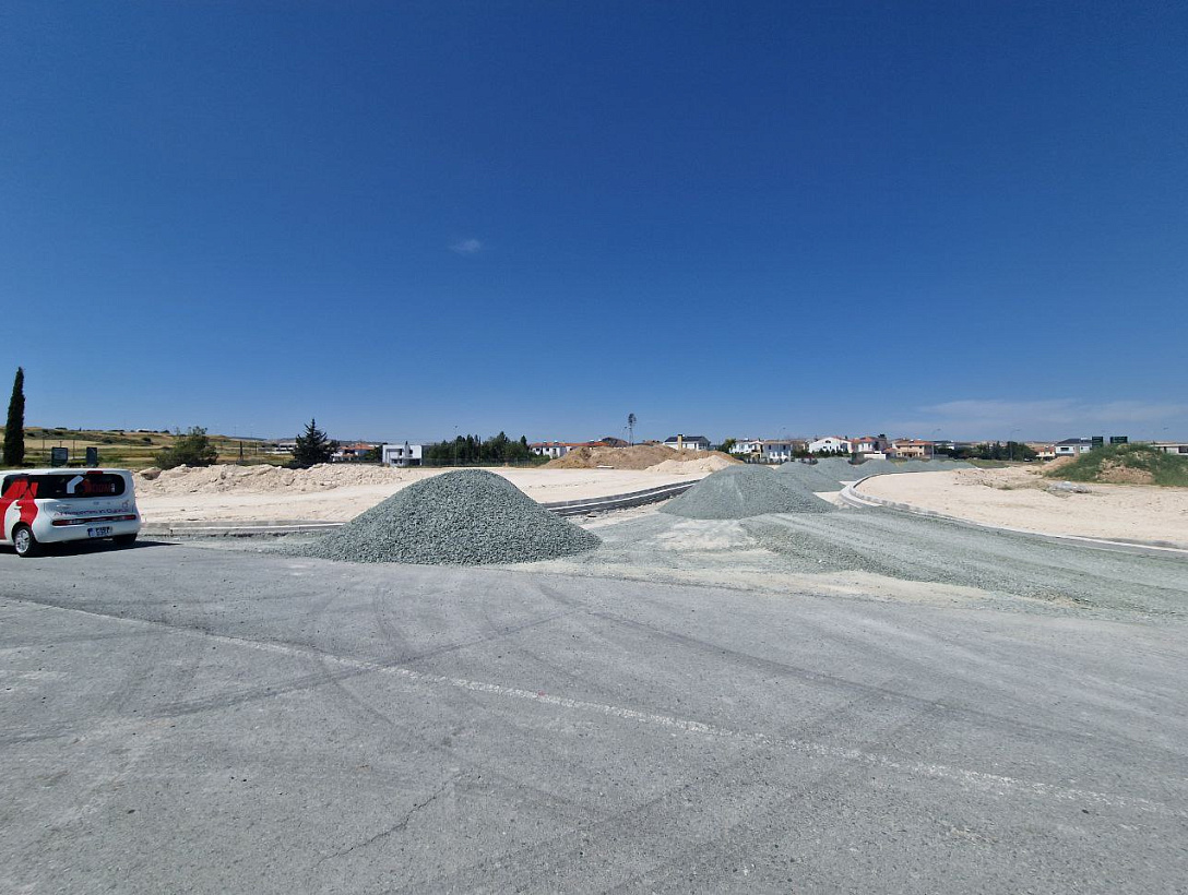 Land in Larnaca